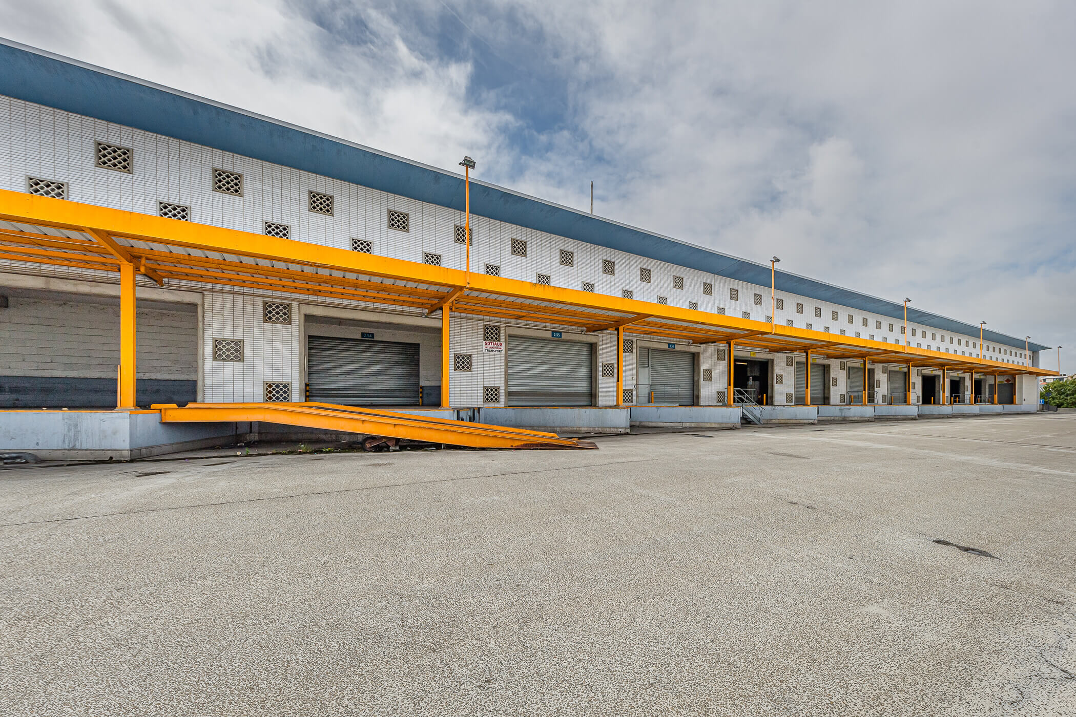 Espaces logistiques d’envergure à proximité immédiate de Tour &amp; Taxis